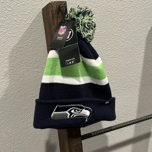 Youth Seattle Seahawks beanie… NWT ….